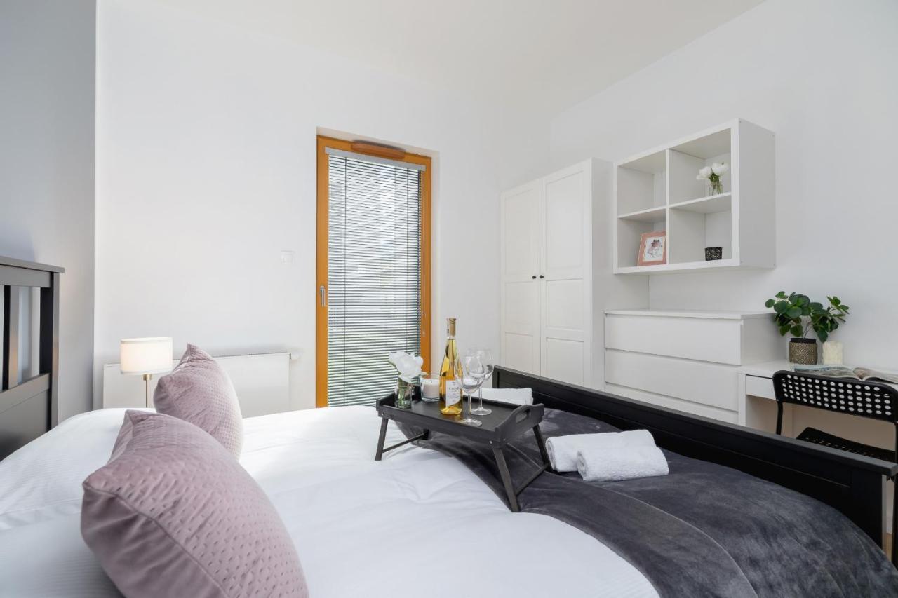 Luxurious Apartment Rakowicka Krakow By Renters Prestige Екстер'єр фото